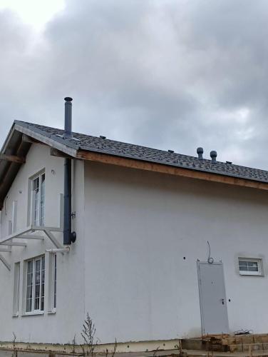 Приставные трубы - Прохождение через софиты (подбой)